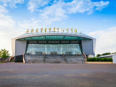 上海大學(xué)生體育中心